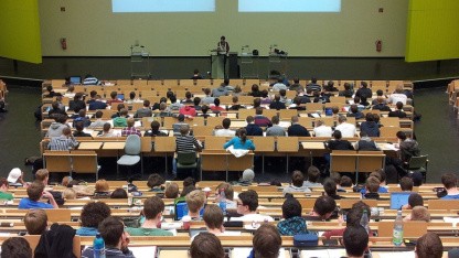 Work in Progress: MINT-Studium 2026 – Jobkrise oder Karrierechance?