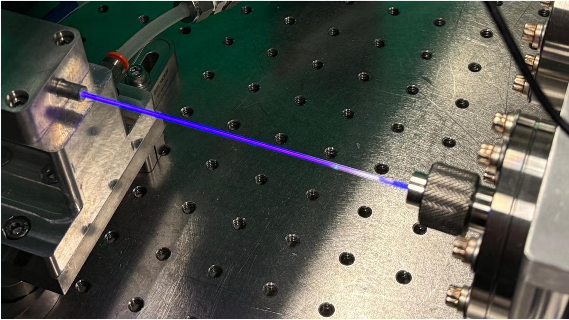 1,000x more efficient tabletop laser could spot chip defects and power nuclear clocks