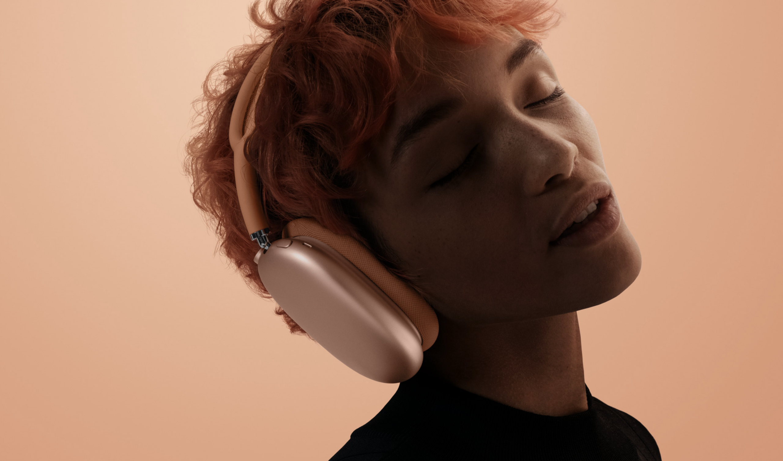5 hidden features in Apple AirPods Max 2