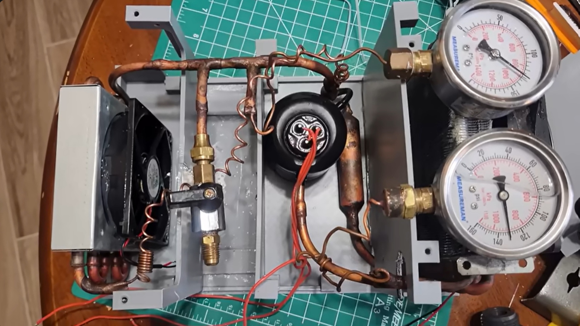 DIY solar air conditioner freezes 2.5MJ ice to deliver 700W off-grid cooling