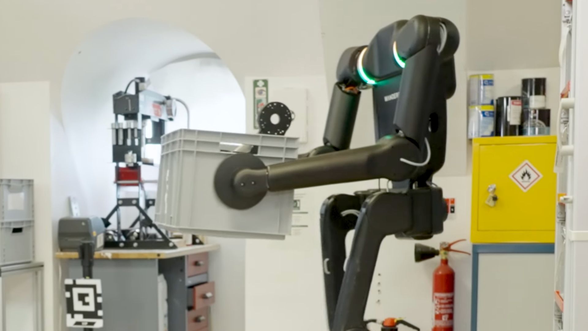 French carmaker to deploy 350 humanoid robots for logistics and heavy tasks in factories