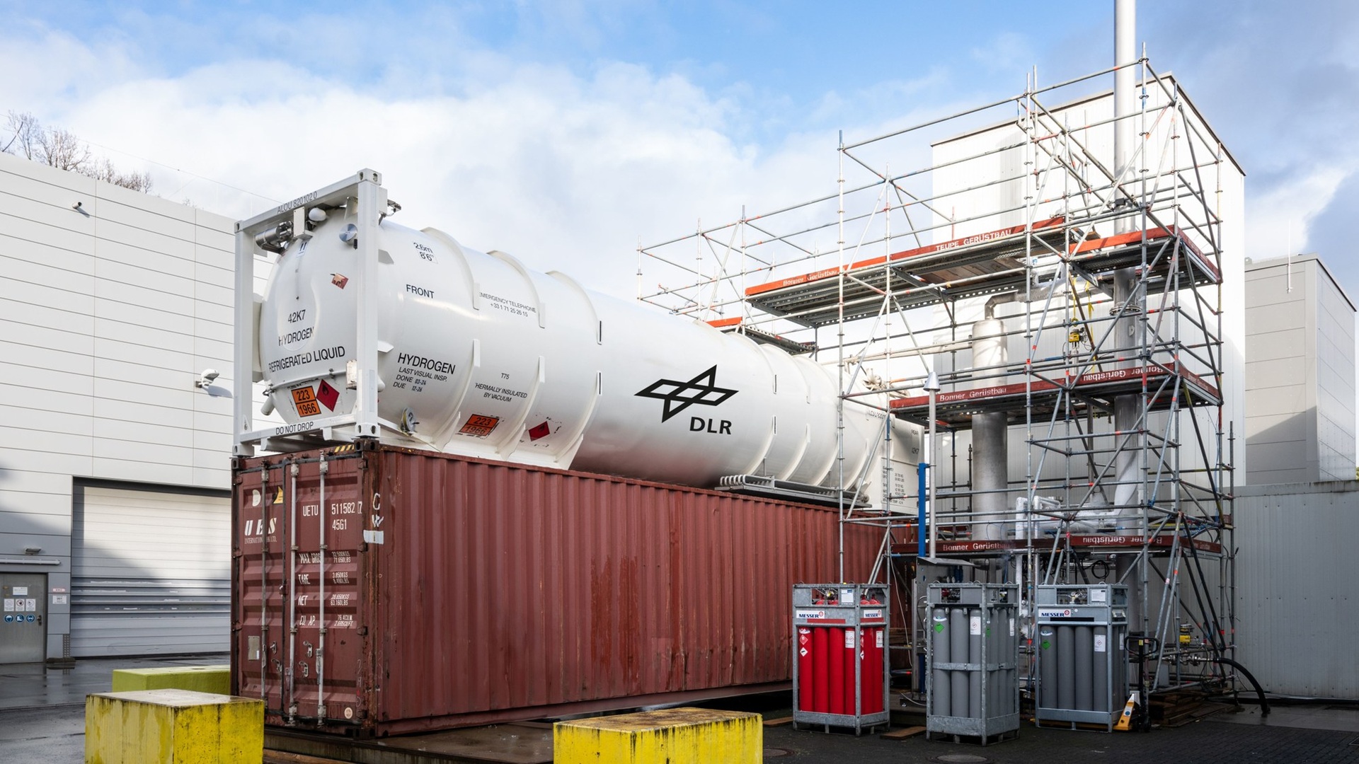 Germany tests cryogenic hydrogen fuel system for aircraft engines at -423°F