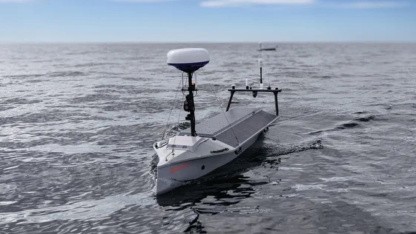 Lightfish: U.S. Navy testet Solarboot für monatelange Meerespatrouille