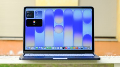 Magnetisch befestigt: Wasserkühlung am Macbook Neo verdoppelt die FPS