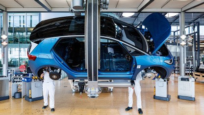 Marktanalyse: Elektroautos sind 2025 fast 2.000 Euro günstiger geworden