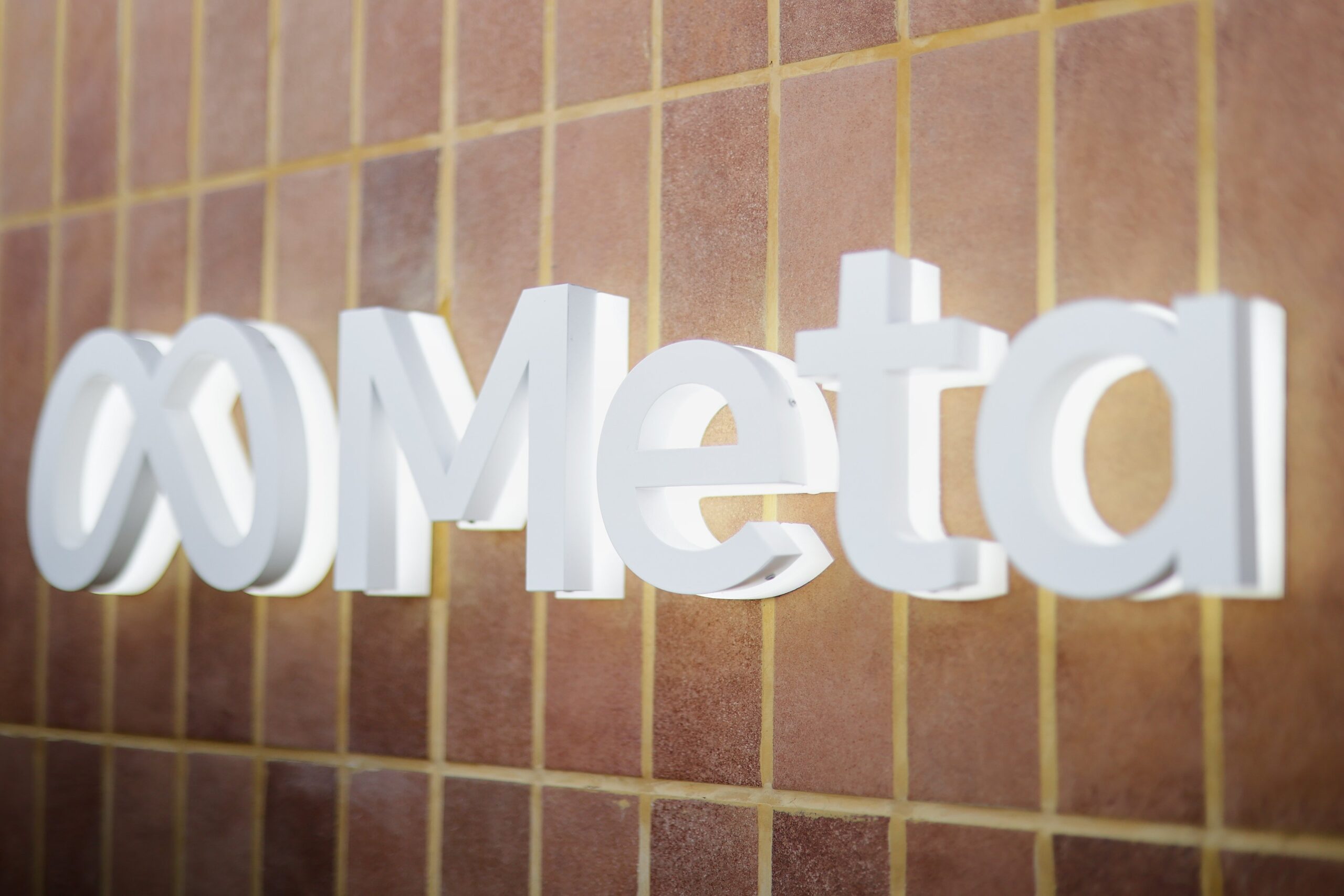 Meta rolls out Facebook scam warnings