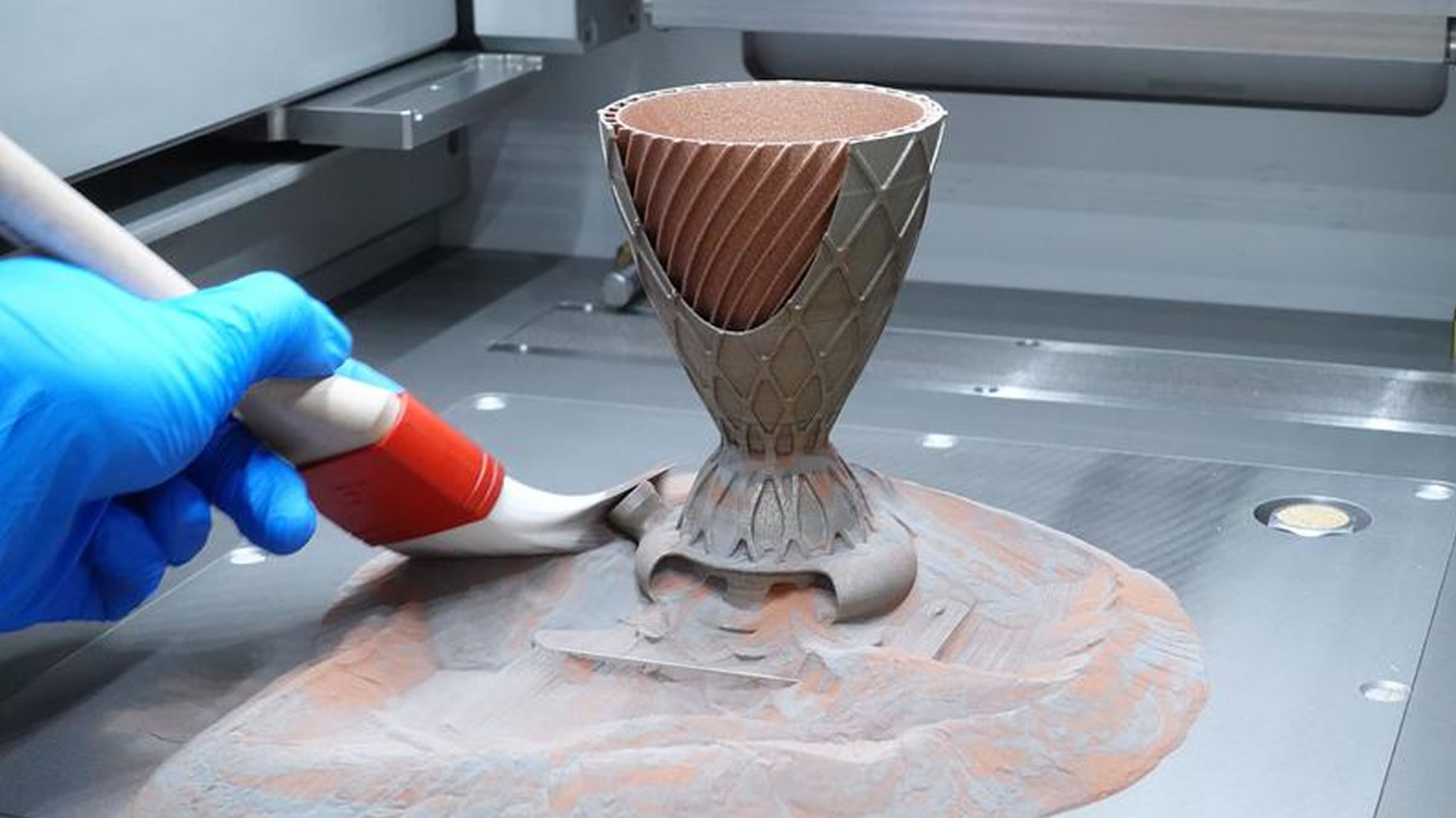 New tech 3D prints rocket parts using multiple metals at once, cuts process time by weeks