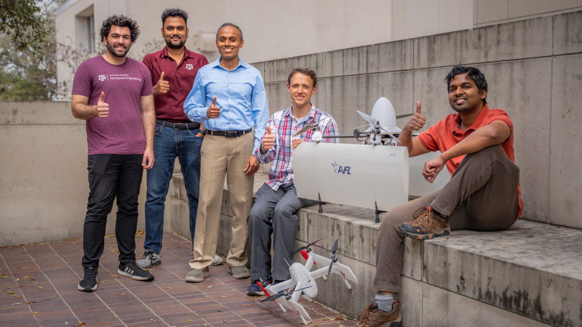 Quadrotor biplane for high-payload lifesaving missions designed by US students