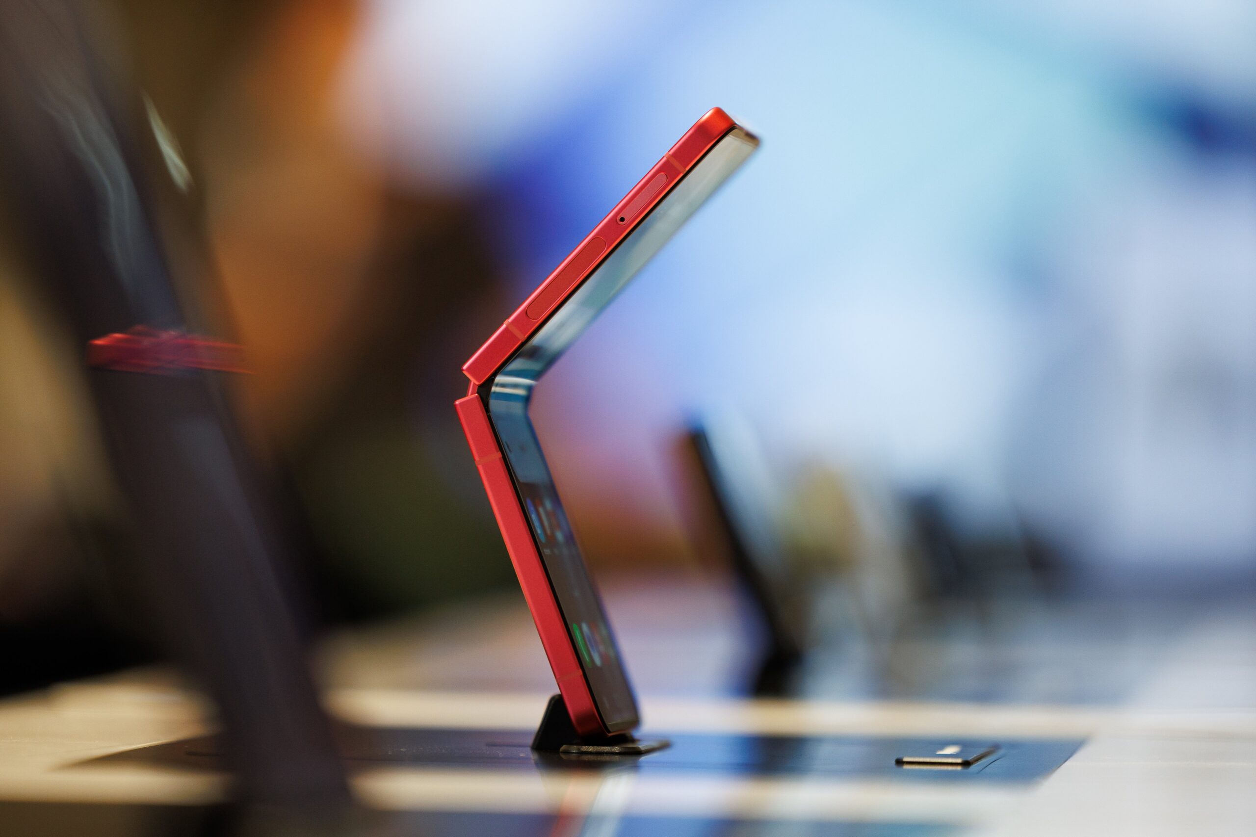 Samsung Galaxy Z Flip 8 leak makes surprising battery reveal