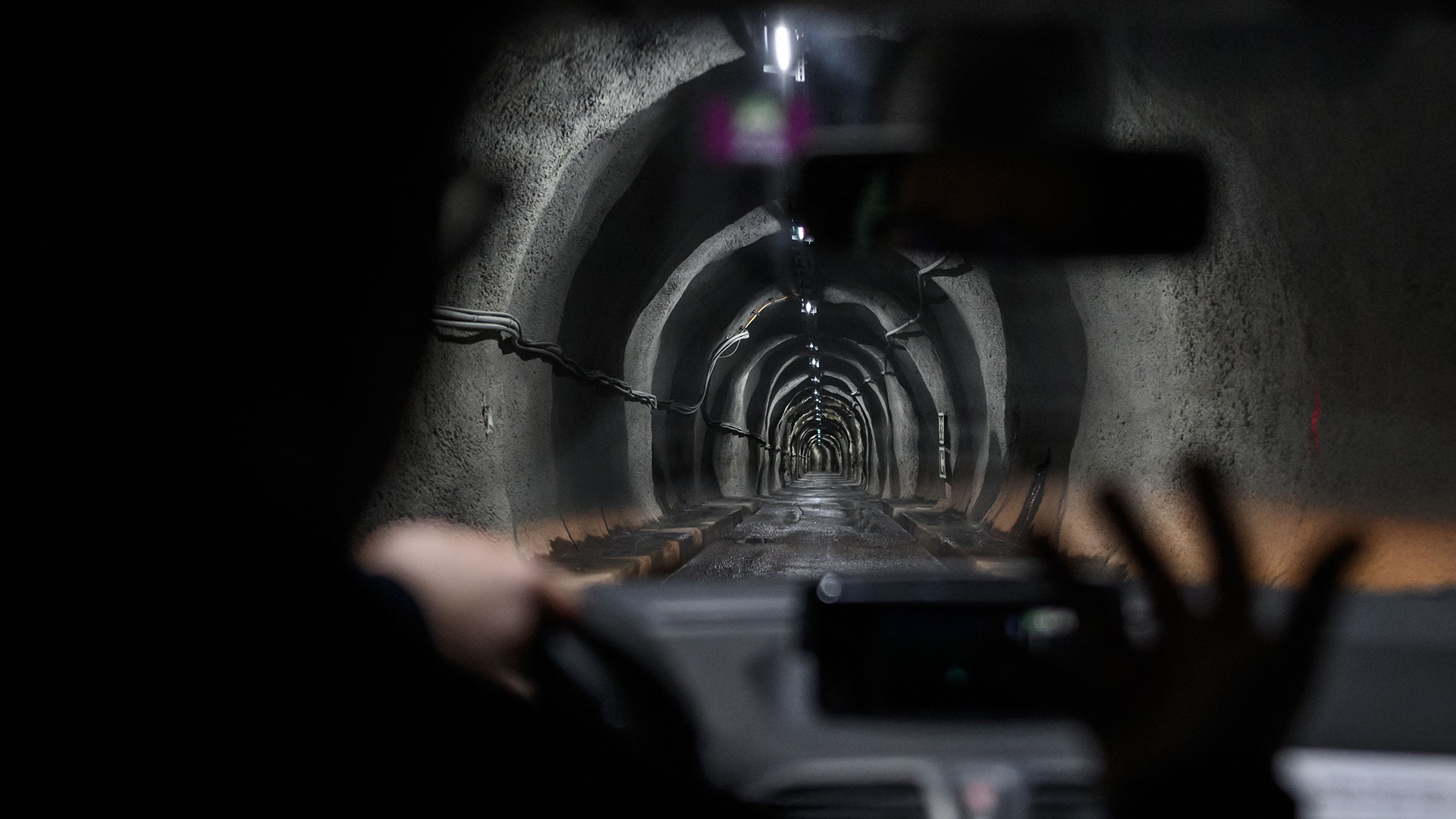 Scientists drill into 175-million-year-old clay rock to solve nuclear waste storage problem