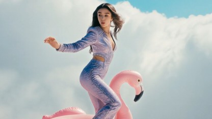 Tilly Norwood: KI-Schauspielerin singt über die Freiheit von KI