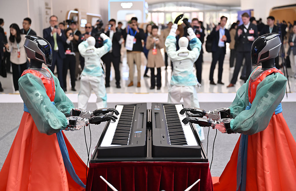 United States looks to ban federal use of Chinese robots