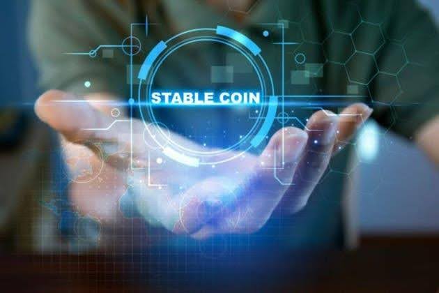 $315B Stablecoin Market Faces BIS Warning as Dollar Tokens Threaten Finance Stability