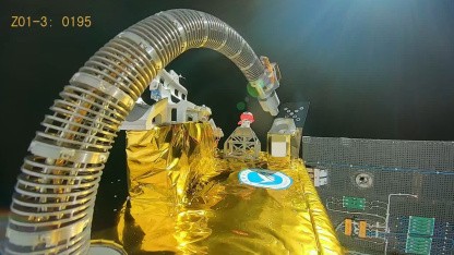 China: Kommerzieller Satellit mit Roboterarm übt Wartung im All