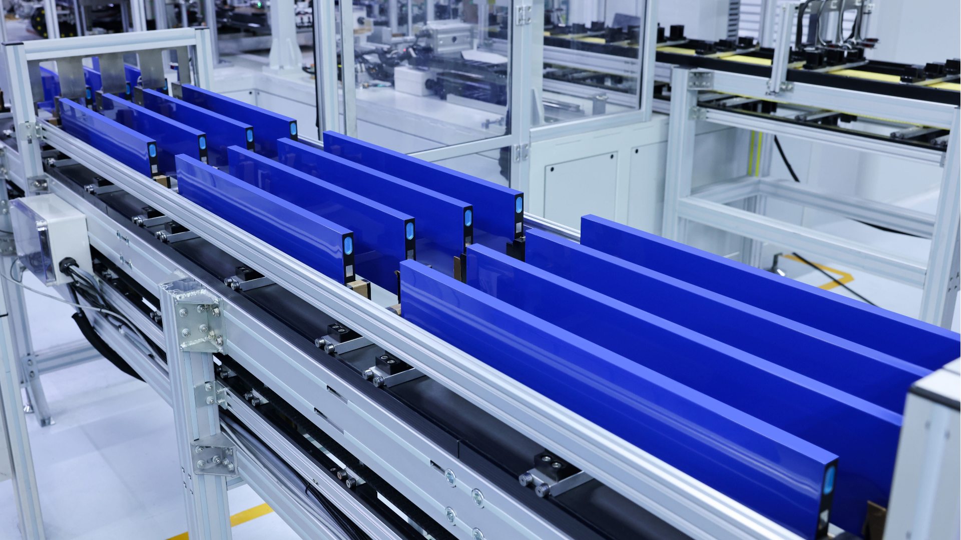 China’s Geely touts methanol’s ’10x higher’ energy density over ‘too heavy’ lithium EVs