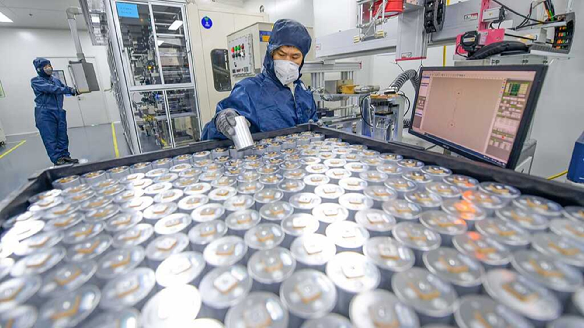 China’s new sodium battery forms internal firewall to stop fires, survives 572°F test