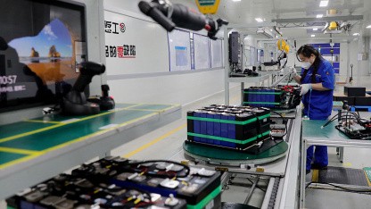 Elektromobilität: Alte Batterien sind eine strategische Rohstoffquelle