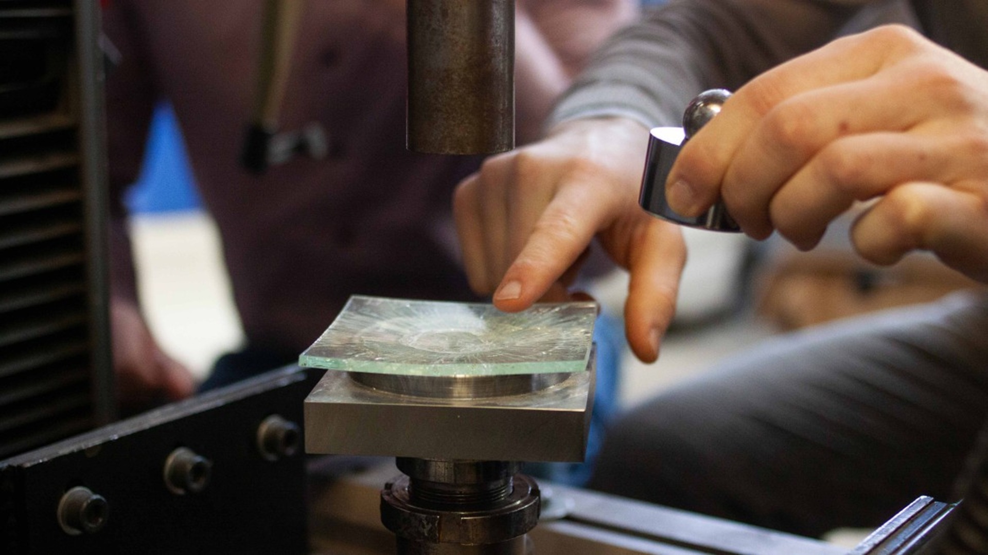 Germany to turn 220,000 tons of discarded window glass into new panes each year