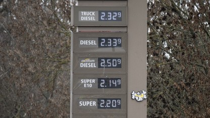 Hohe Spritpreise: Grüne bringen Gesetzentwurf für Tempolimit ein