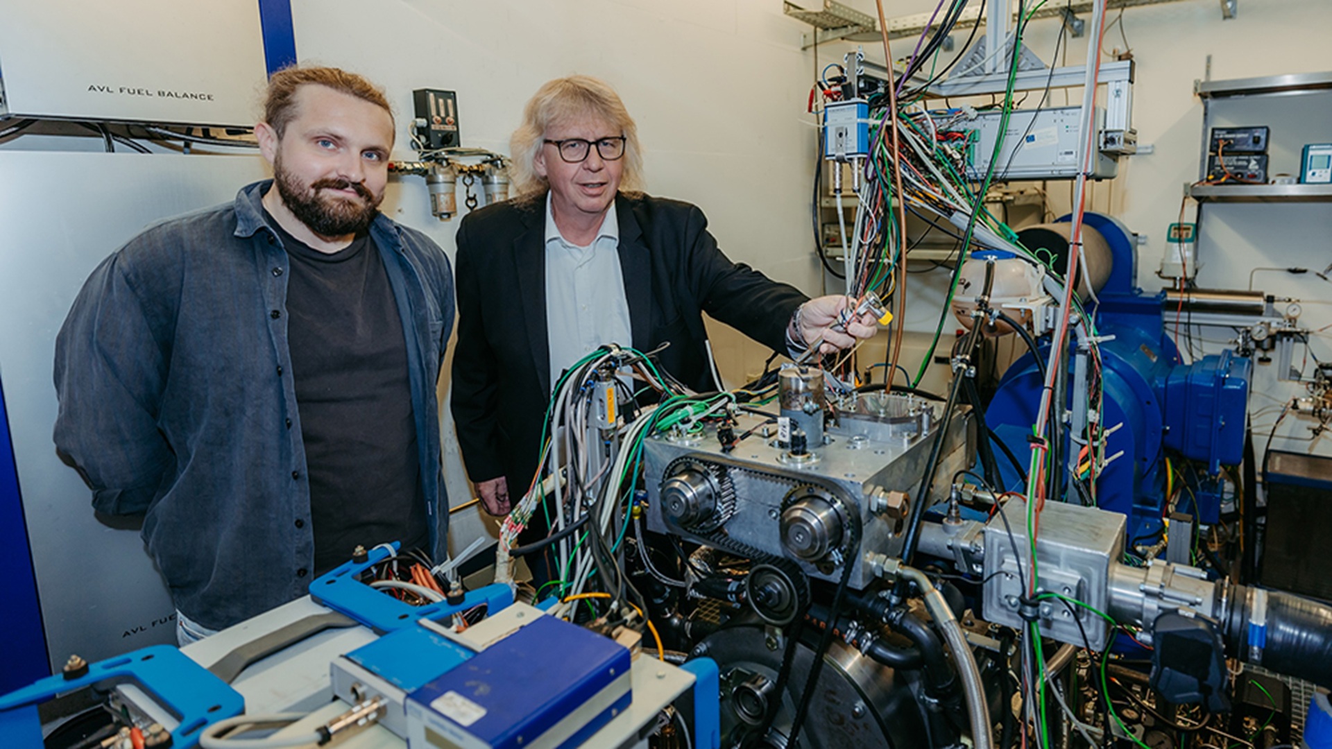 Hydrogen engine hits 60% efficiency with zero emissions, rivals diesel in power output