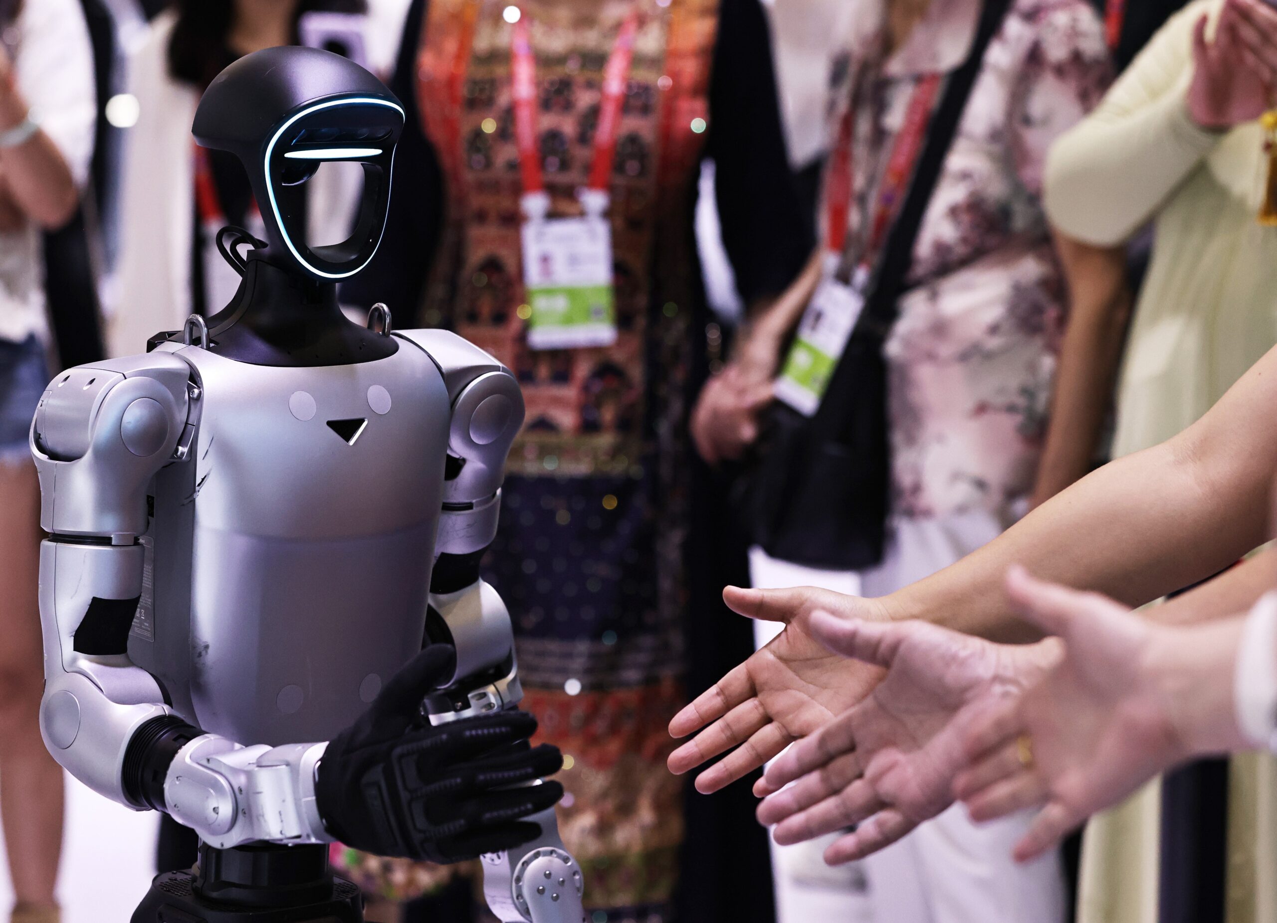 Japan tests robot baggage handlers at Tokyo airport