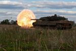 Leopard 2A6 gelingt angeblich der längste Panzertreffer in der Geschichte