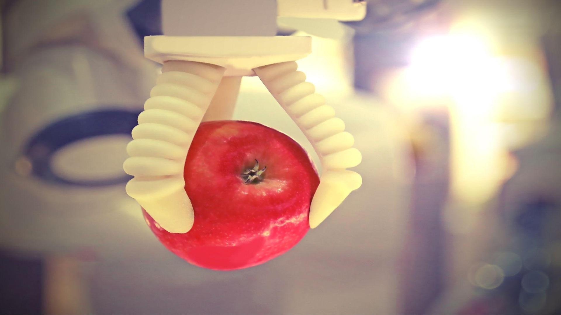 New artificial muscle shows 91% recovery, reshapes and heals after damage