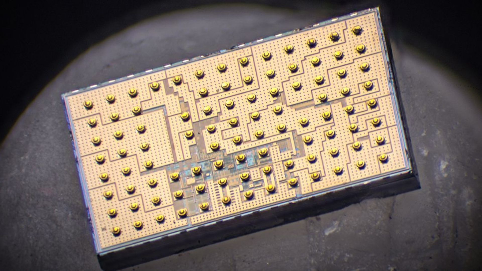 New piezoelectric chip hits 96.2% efficiency, 4x current to cut data center losses