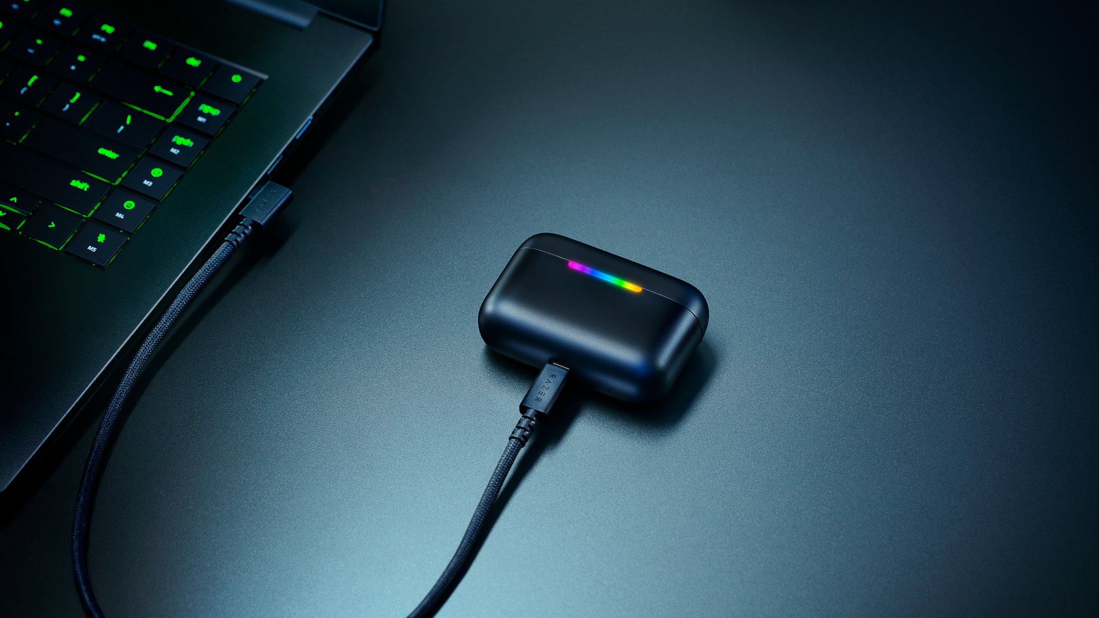 Razer just released some new gaming earbuds with low latency and fast switching between devices