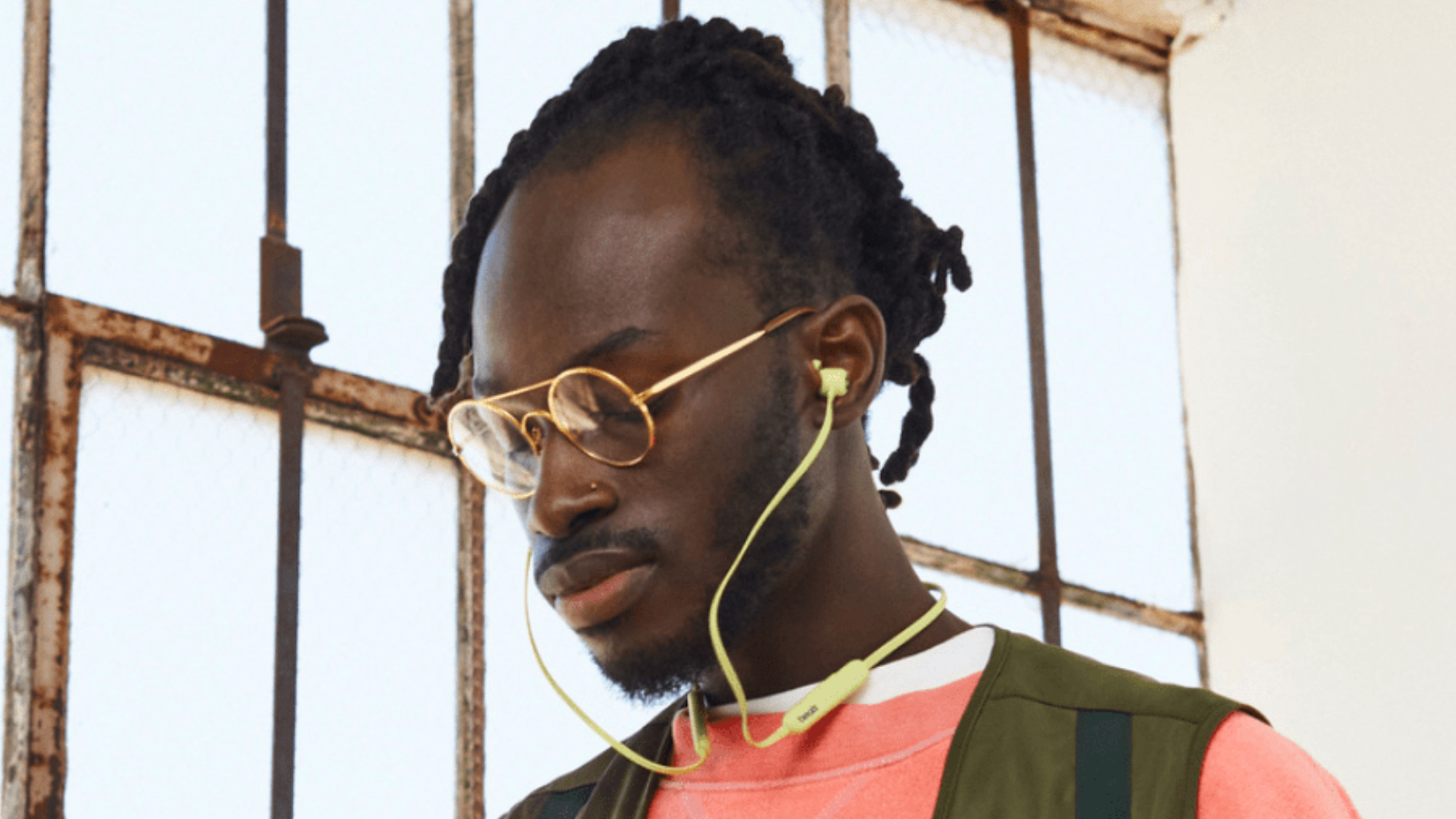 Run to grab a pair of Beats Flex earbuds while theyre only $40