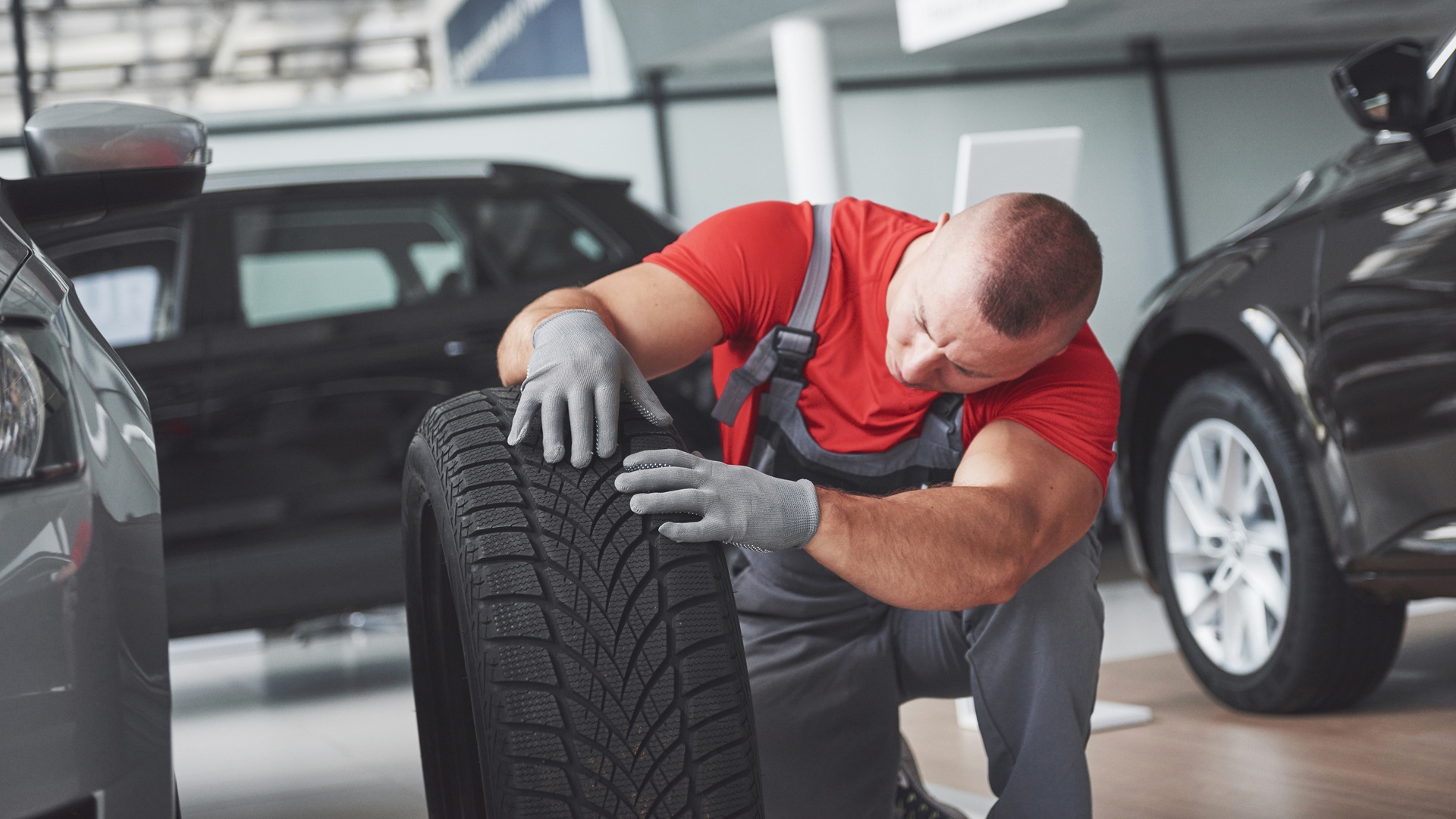 Scientists explain what makes carbon black rubber strong enough for jet tires