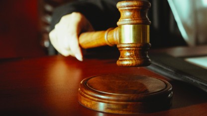 Sieg für Verbraucherschützer: Gericht stoppt irreführende Verlängerung für Virenschutzabo