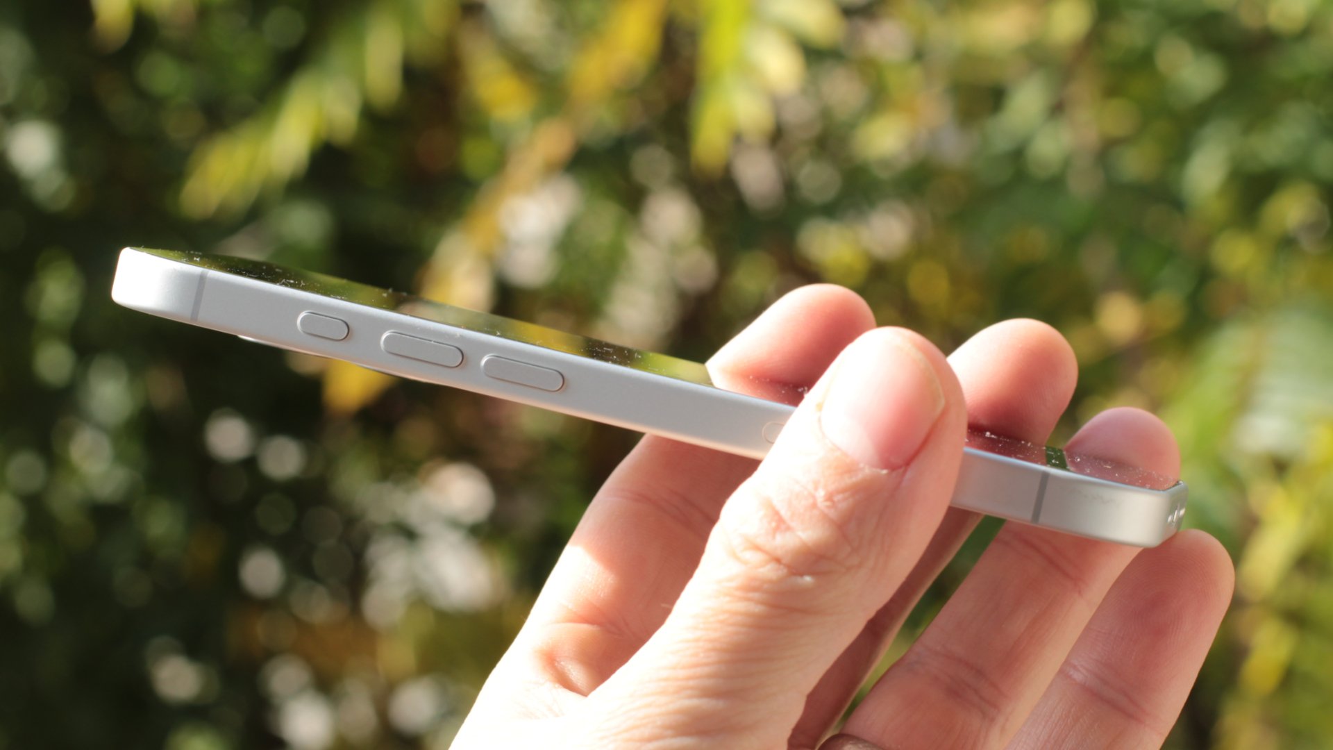 T-Mobile wants to buy you an iPhone 17 — if you’re willing to break up with your current carrier