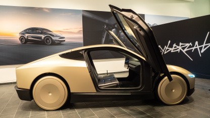 Tesla und Mercedes: Es wird ernst mit dem autonomen Fahren