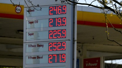 Teurer Kraftstoff: Wie wäre es mit einer umgekehrten Spritpreisregel?