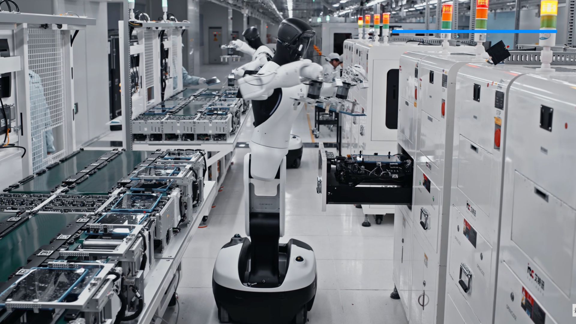 Watch ‘world-first embodied AI’ humanoid robots take on manufacturing tasks in China