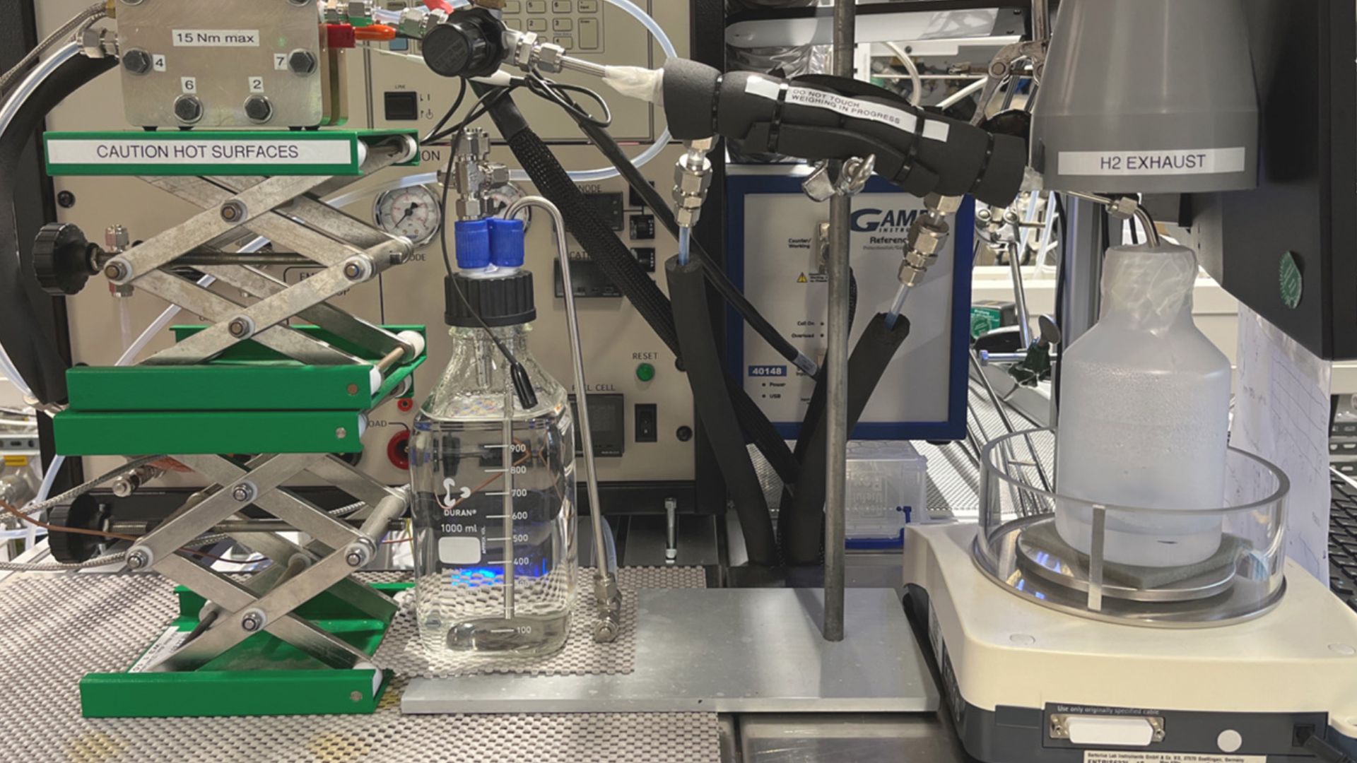 100 hours of stability: New hydrogen catalyst uses ‘hidden oxygen’ to ditch precious metals