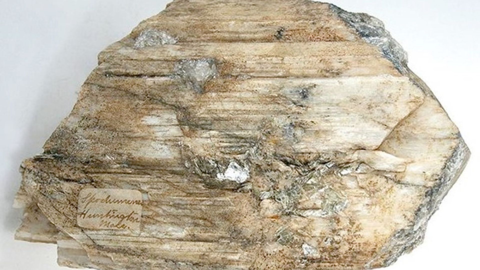 MIT scientists unveil new method to extract lithium from hard rock at room temperature