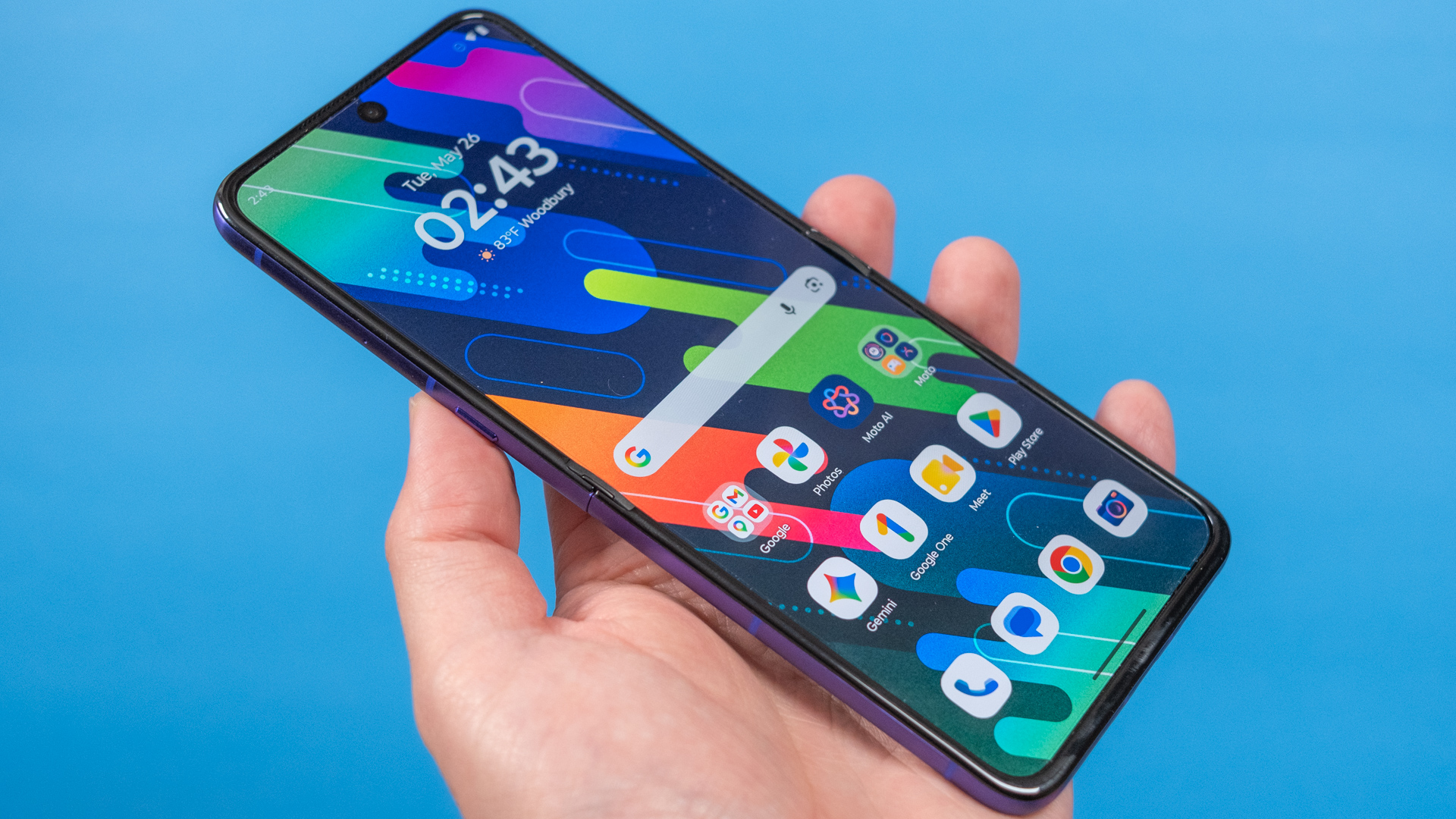 Motorola’s 2026 Razrs are almost worth buying just for their stunning looks… almost