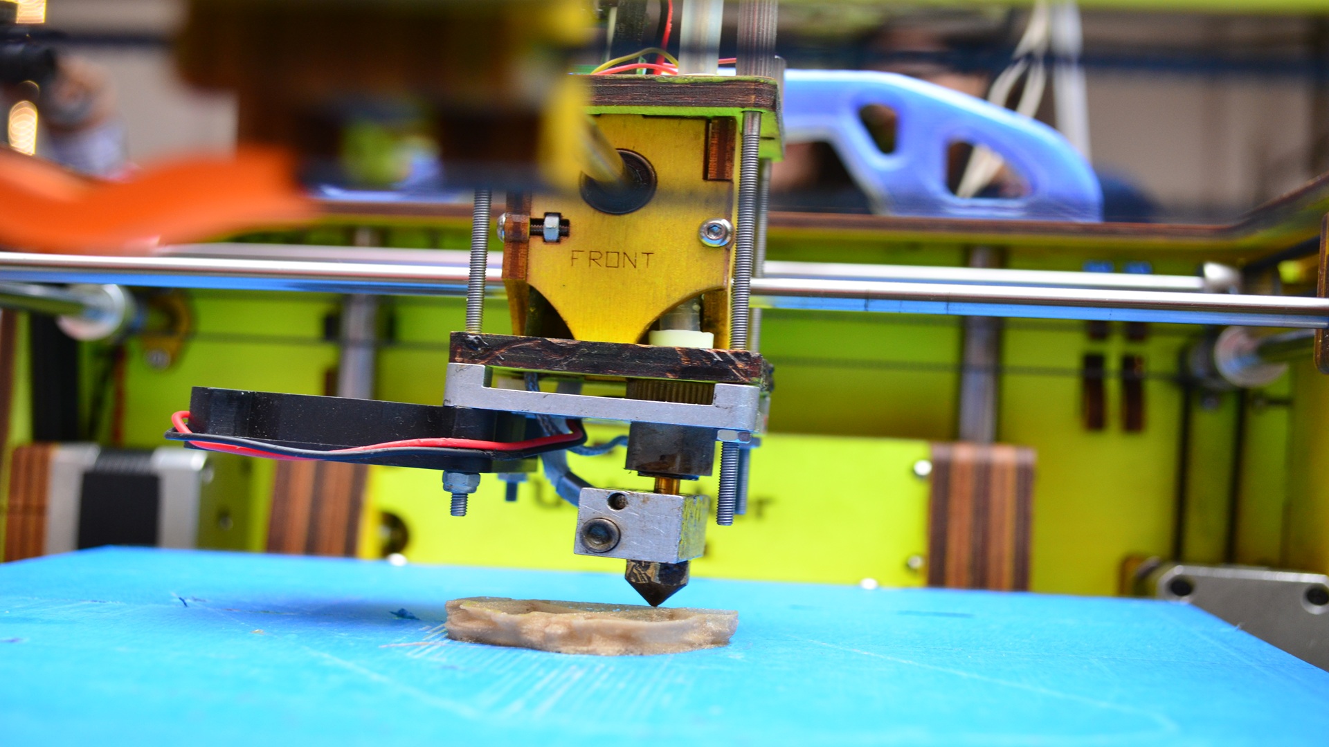 New erase-and-reprint resin survives 10 cycles of high-precision 3D printing