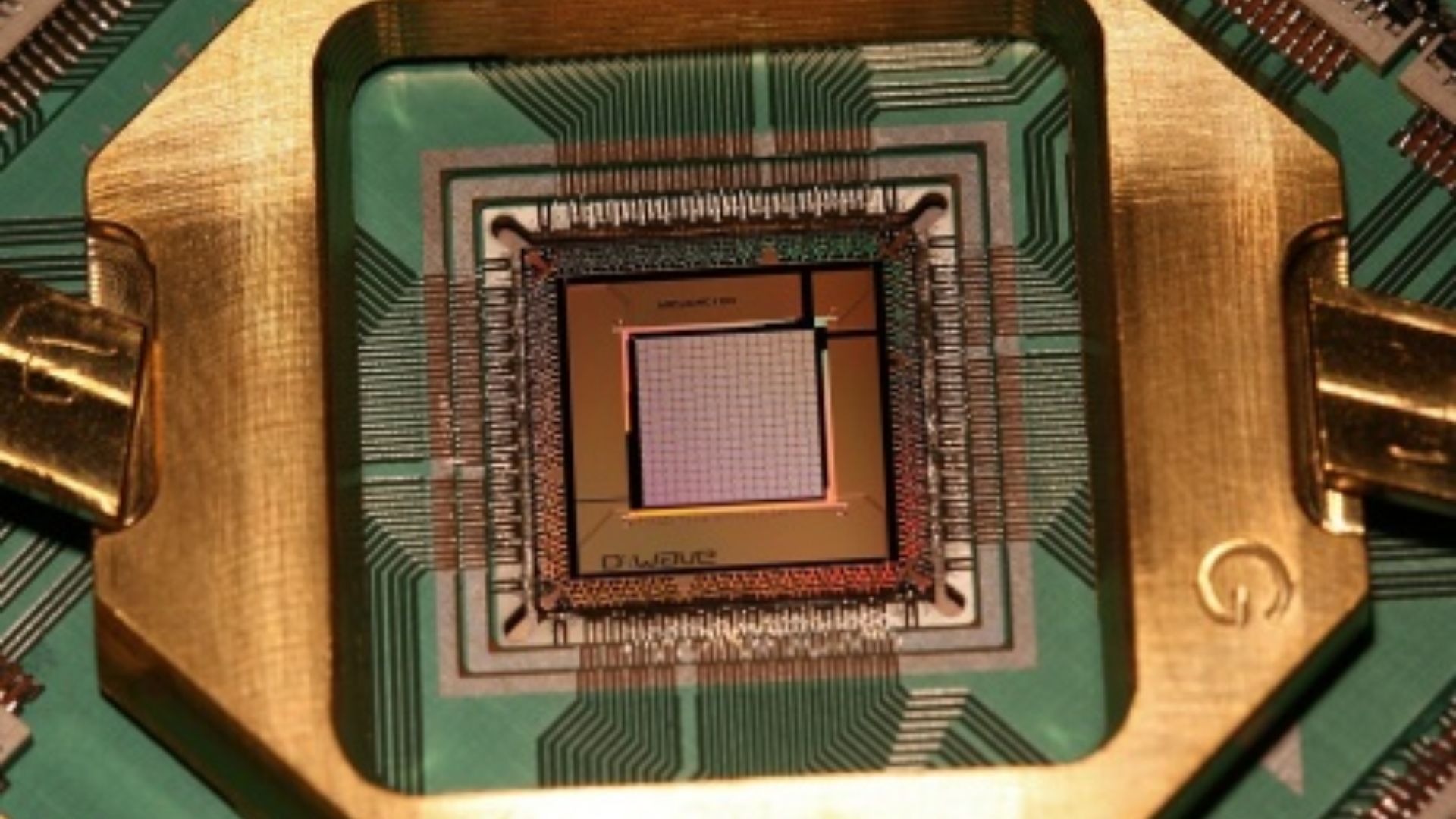 New photonic device uses light instead of electricity for faster computing