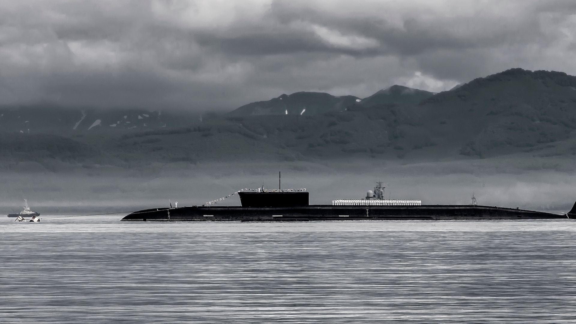 Russia’s powerful nuclear submarines wrapped in nets to shield them from drones