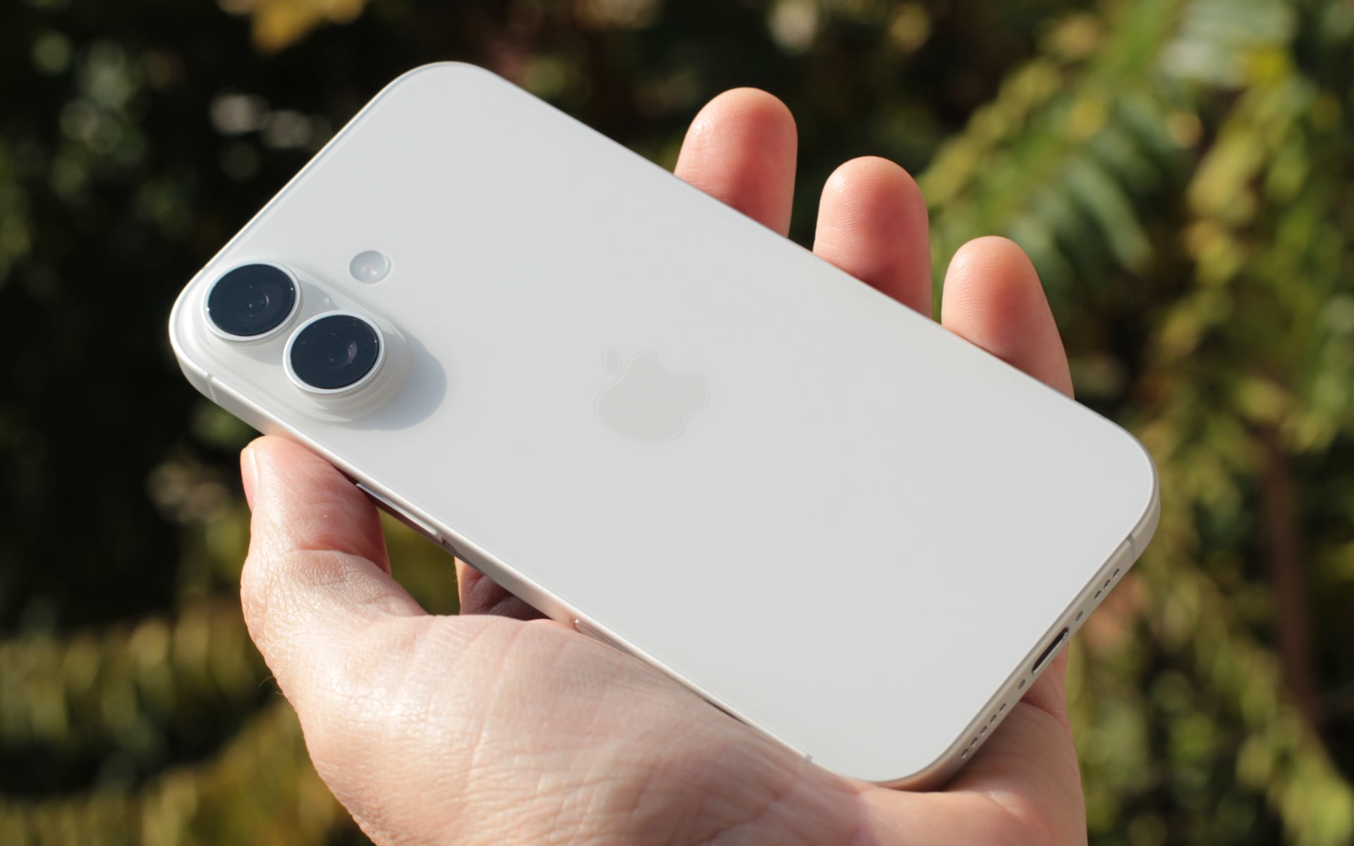T-Mobile is giving away the Apple iPhone 17 for free — how to claim this offer