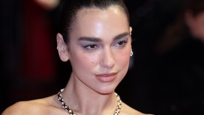 Unerlaubte Fotonutzung: Samsung bestreitet Vorwürfe von Dua Lipa