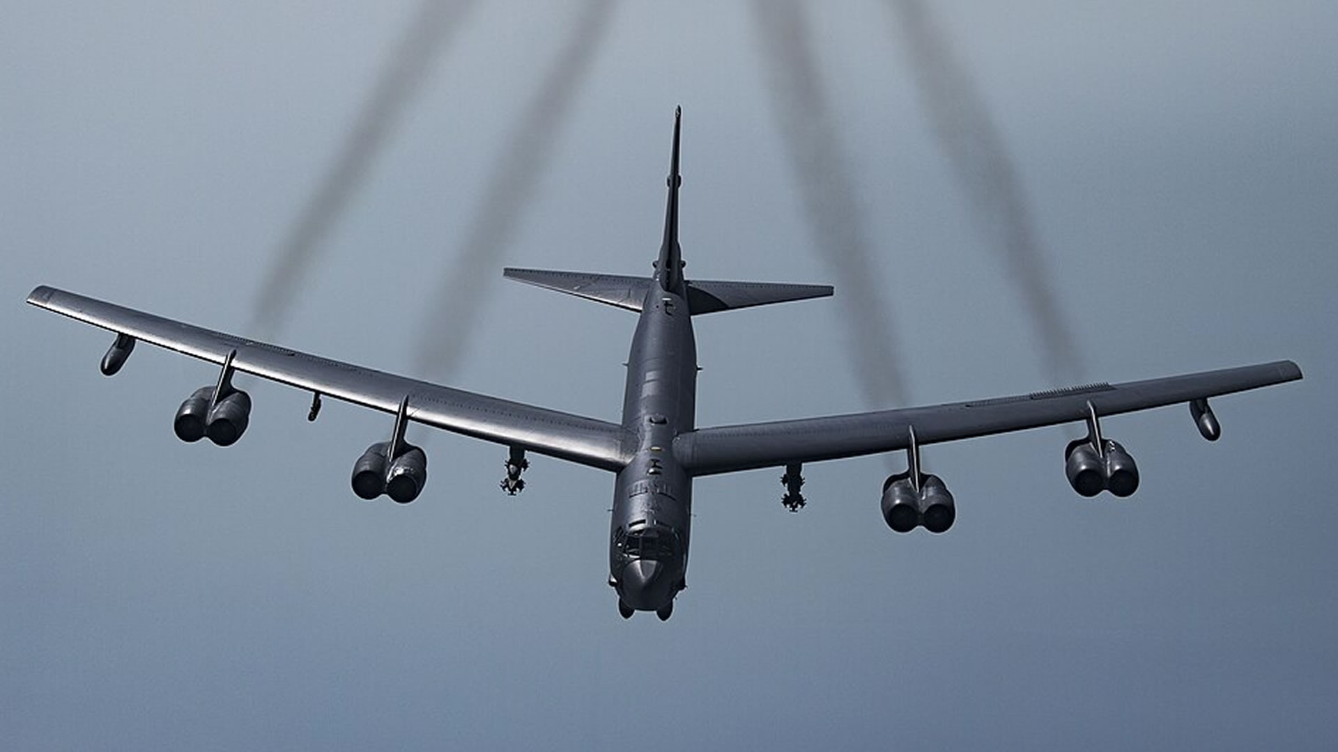 US begins study for B-52 bomber successor, weighs stealth against stand-off capacity