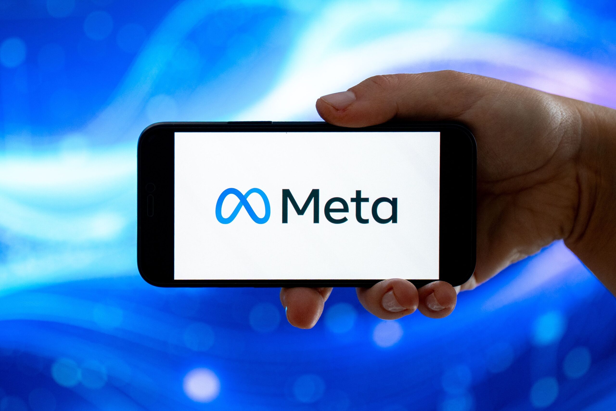 What do you get with Meta and Instagrams new $3.99 subscription plan?