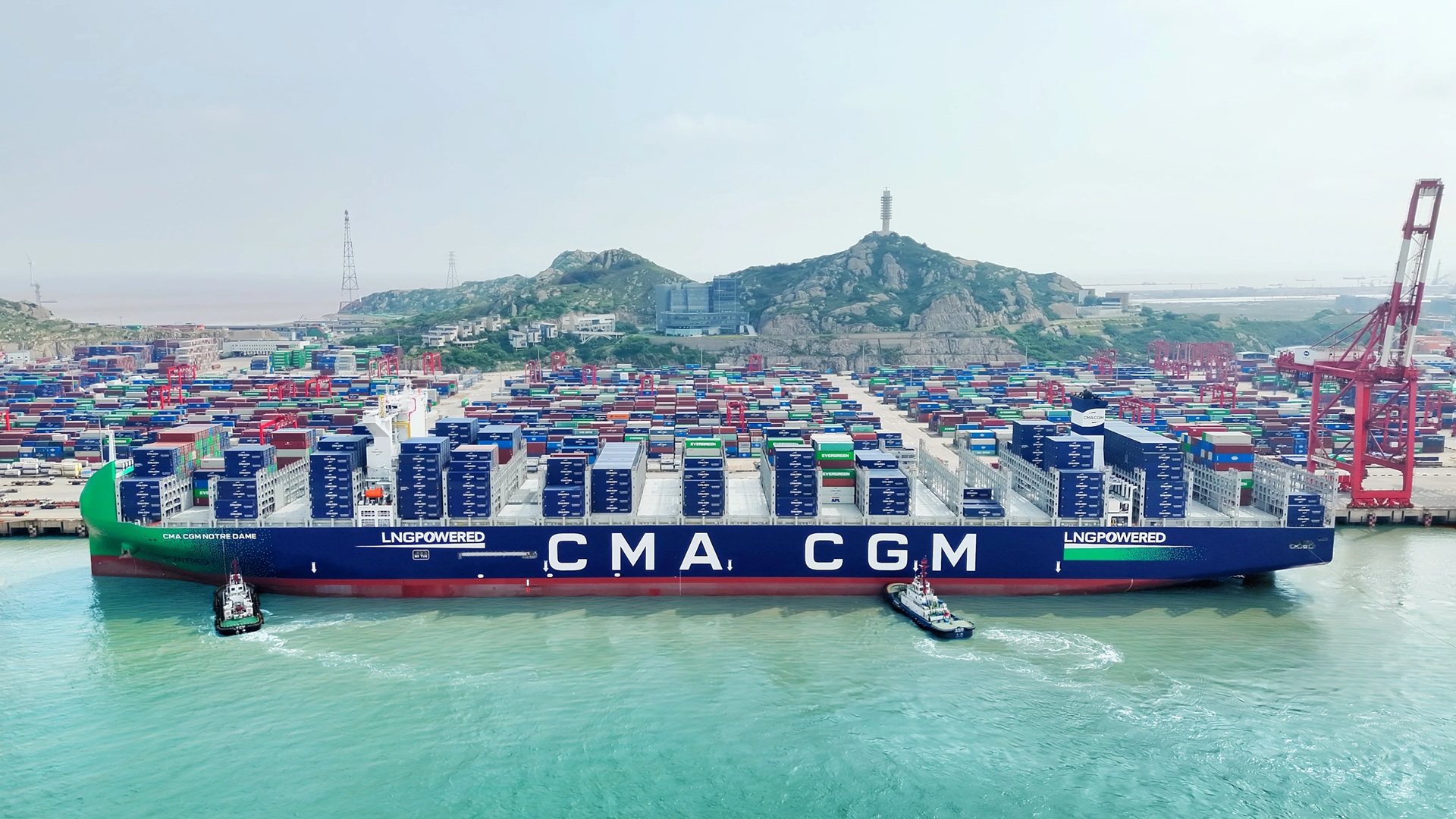 World’s largest LNG-powered ship can haul 24,212 containers in a single trip