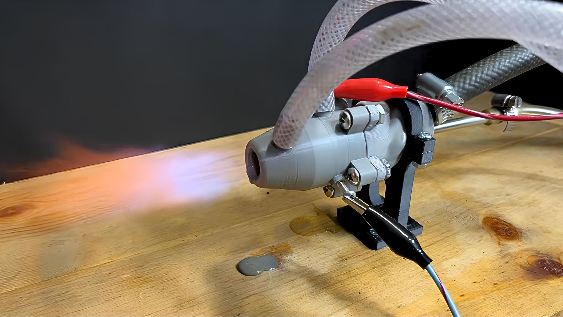 Youtuber tests 3D printed rocket engine with hidden cooling channels inside walls