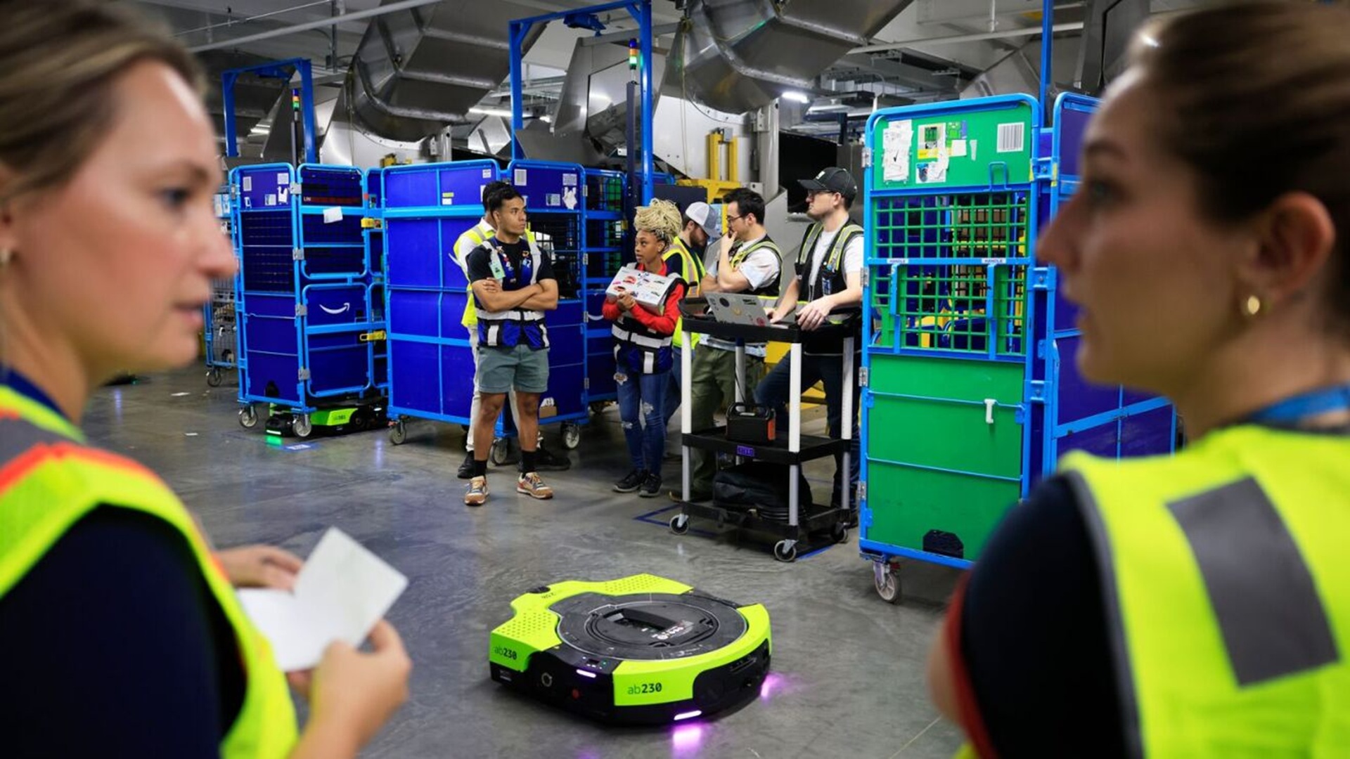 Amazon’s Proteus warehouse robot now plans tasks directly from worker text prompts