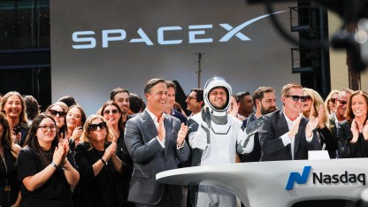 Elon Musk: SpaceX legt zum Börsenstart kräftig zu